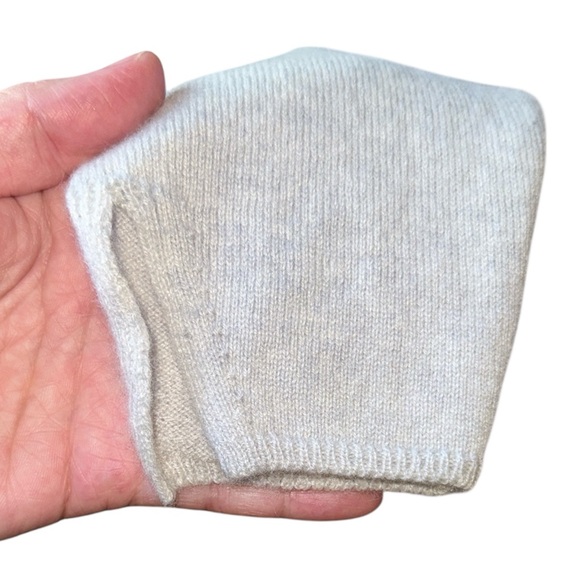 Johnstons of Elgin 100% Cashmere Grey Open Front Cardigan. - Picture 6 of 12